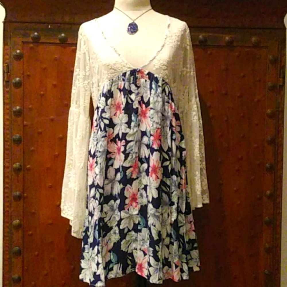 NWT KORI BEAUTIFUL LACE/FLORAL PRINT DRESS